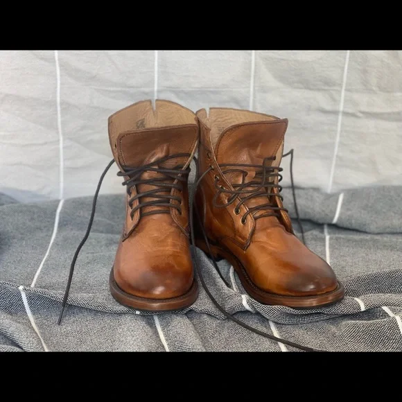 Sutro woman’s hand crafted leather boots size 7. Brand new, never worn. - Picture 4 of 5